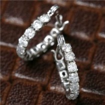 K18WG フルエタニティダイヤモンドピアス 合計0.3CT