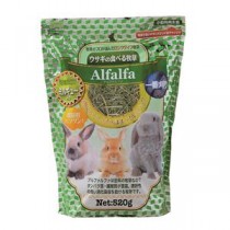 （まとめ）うさぎの食べる牧草 アルファルファ ミルキュー入り 520g ウサギフード 【×3セット】