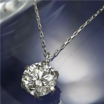 純プラチナ PT0.9ctダイヤモンドペンダント/ネックレス (鑑定書付き)