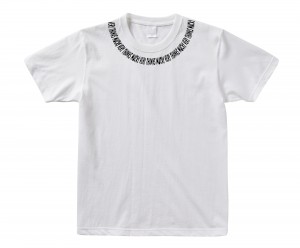  VERY THANKS MUCKY ネックロゴTシャツ　カラー[White]　サイズ[M]