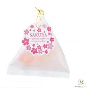 バスエッセンス　桜の香り　３包入り